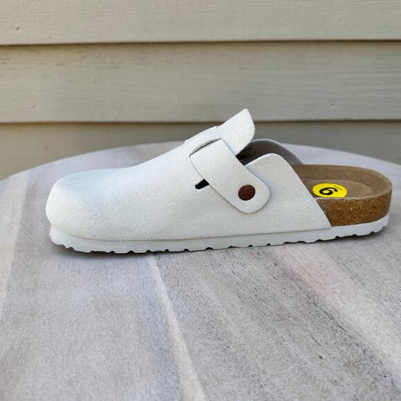 CUSHIONAIRE Hana Slip-On Buckle Clog with Cork Footbed Memory Foam Size 9 - Picture 6 of 13